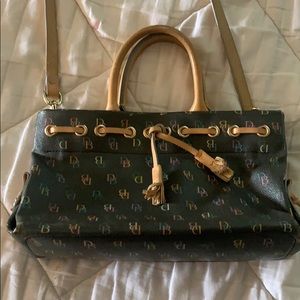 Vintage Dooney and Bourke purse